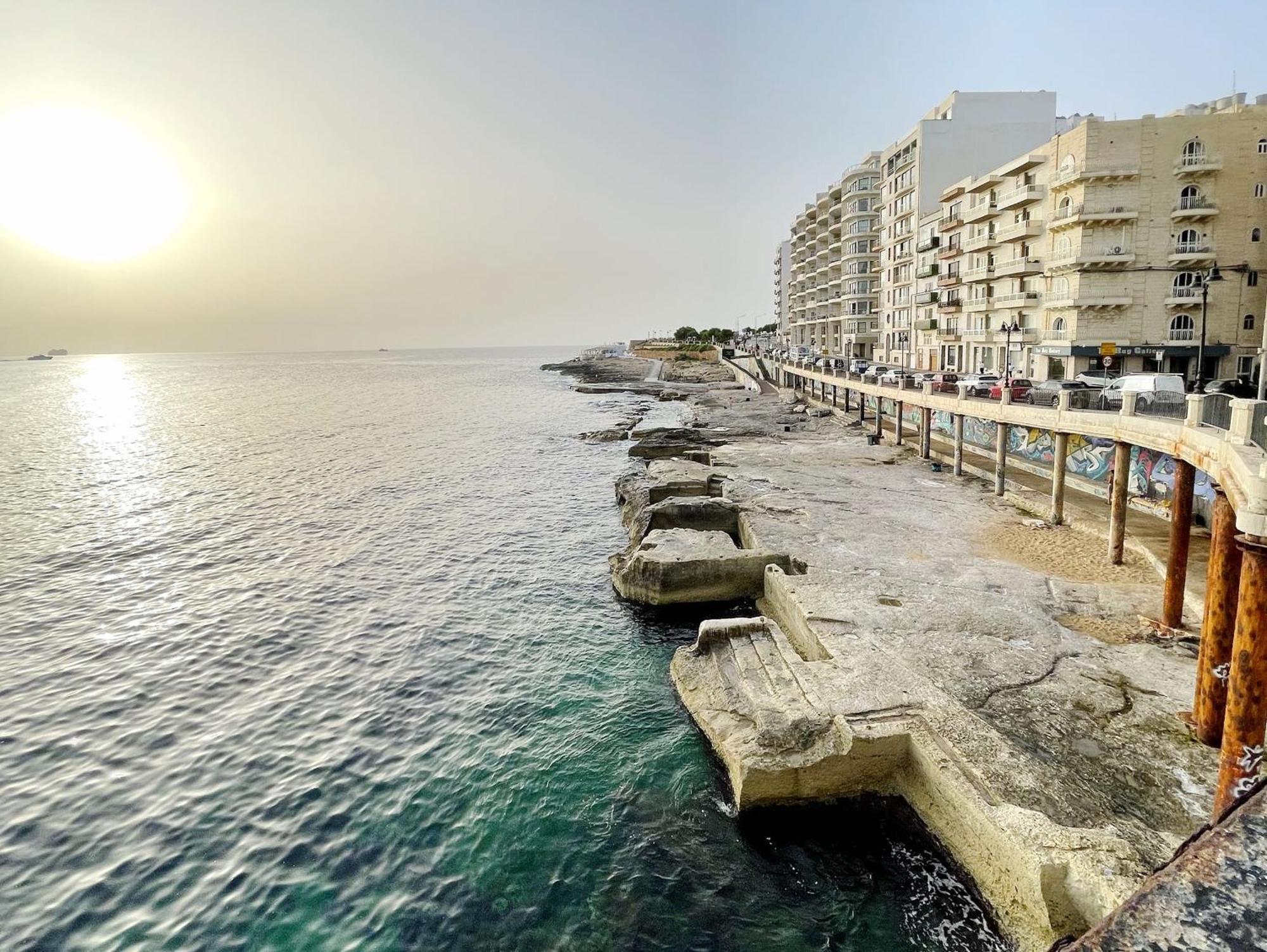 Depiro Point Deluxe - Modern, Designer Apartment 2 Minutes Away From Popular Sliema Seafront المظهر الخارجي الصورة